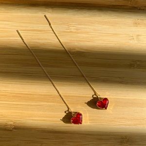 Brand new handmade thread heart earring